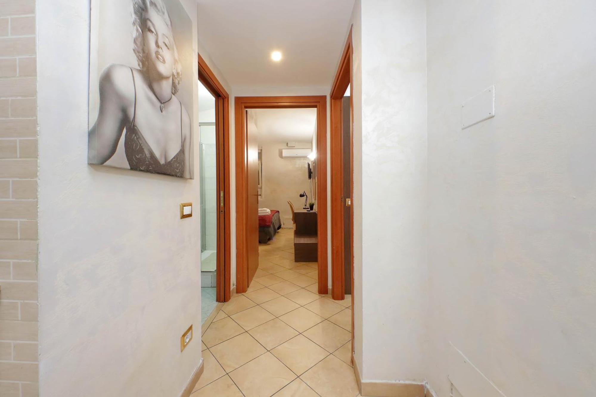 Gallery Home Рим Экстерьер фото